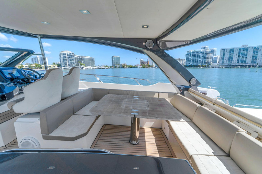2017 Absolute 40 STL — Twin Volvo Penta Diesel, Miami Beach