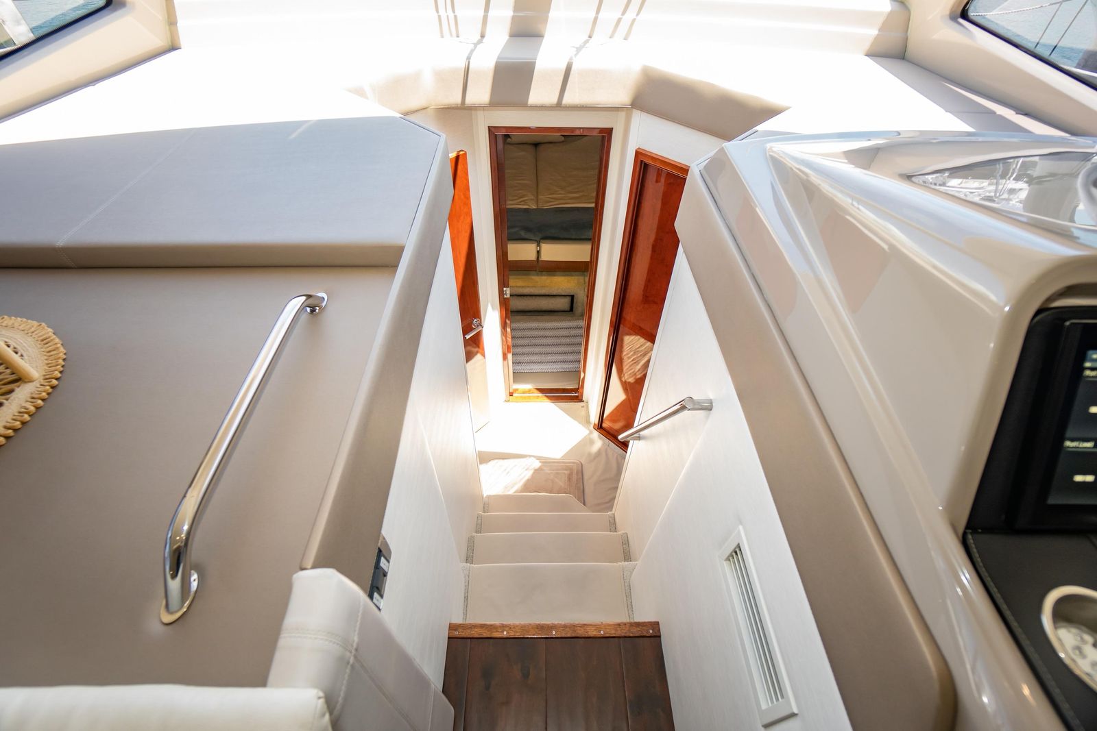 2017 Sea Ray Sundancer 460 — Twin Cummins Diesels & Joystick Docking, Miami