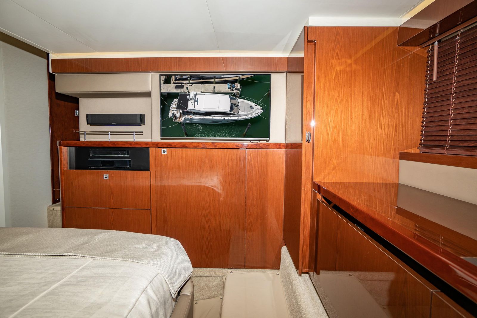 2017 Sea Ray Sundancer 460 — Twin Cummins Diesels & Joystick Docking, Miami