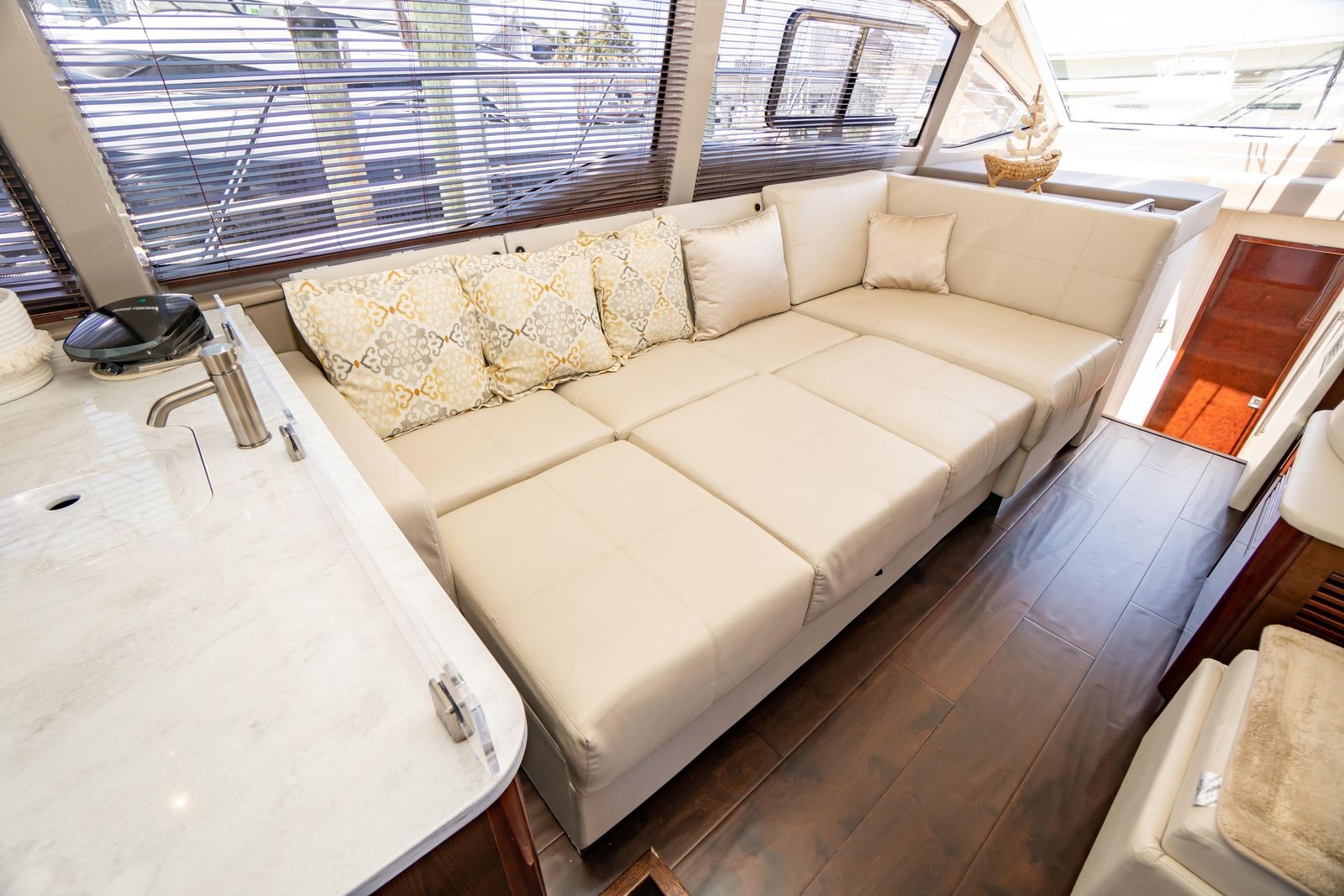 2017 Sea Ray Sundancer 460 — Twin Cummins Diesels & Joystick Docking, Miami