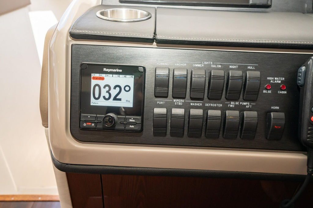 2017 Sea Ray Sundancer 460 — Twin Cummins Diesels & Joystick Docking, Miami
