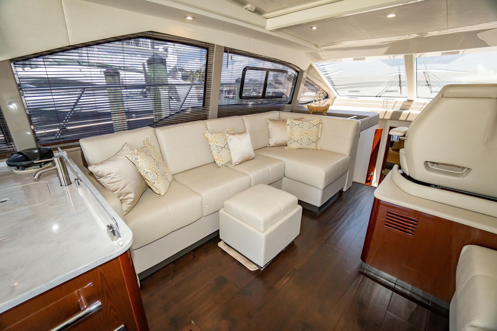 2017 Sea Ray Sundancer 460 — Twin Cummins Diesels & Joystick Docking, Miami