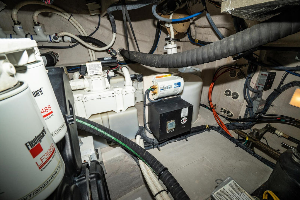 2017 Sea Ray Sundancer 460 — Twin Cummins Diesels & Joystick Docking, Miami