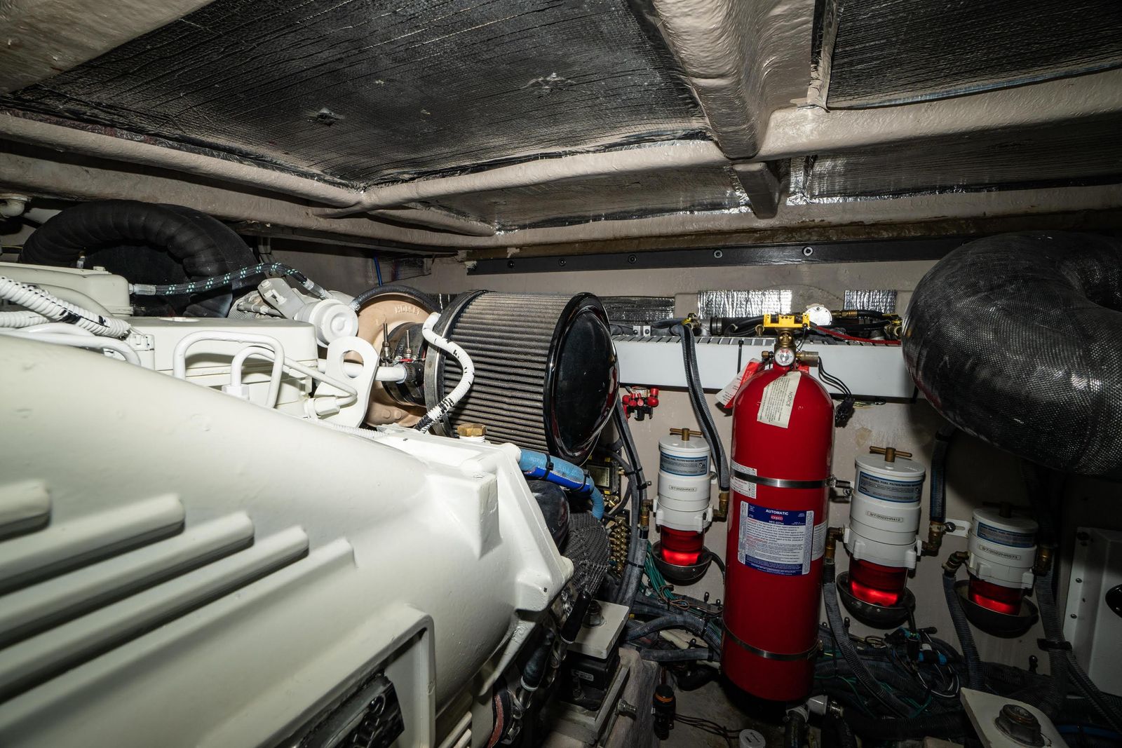2017 Sea Ray Sundancer 460 — Twin Cummins Diesels & Joystick Docking, Miami