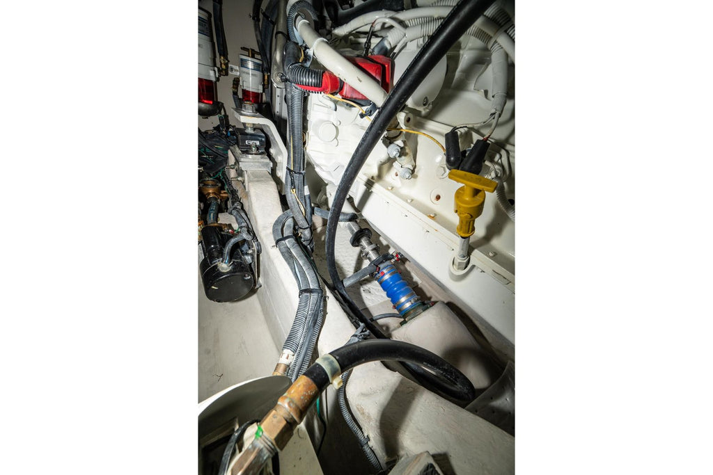 2017 Sea Ray Sundancer 460 — Twin Cummins Diesels & Joystick Docking, Miami