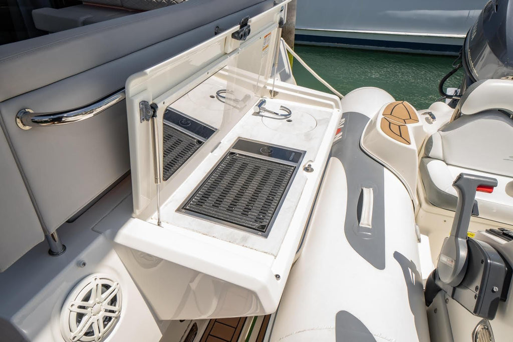 2017 Sea Ray Sundancer 460 — Twin Cummins Diesels & Joystick Docking, Miami