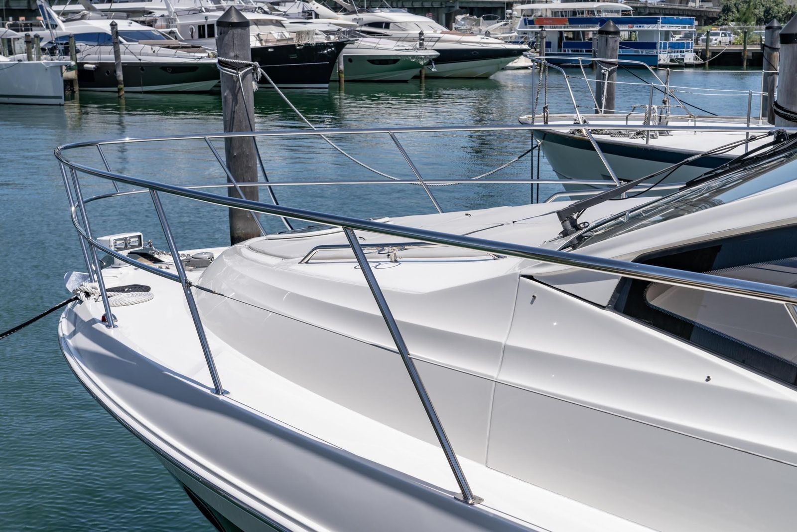 2017 Sea Ray Sundancer 460 — Twin Cummins Diesels & Joystick Docking, Miami