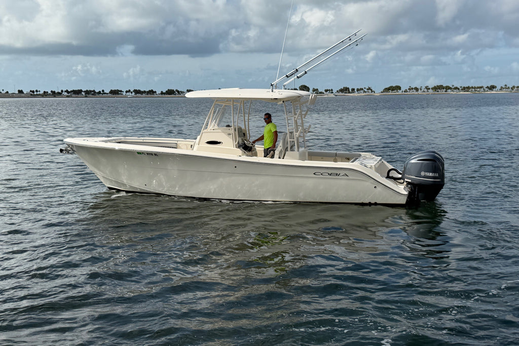 2018 Cobia 301 Center Console — Twin Yamaha F300s, Downtown Miami