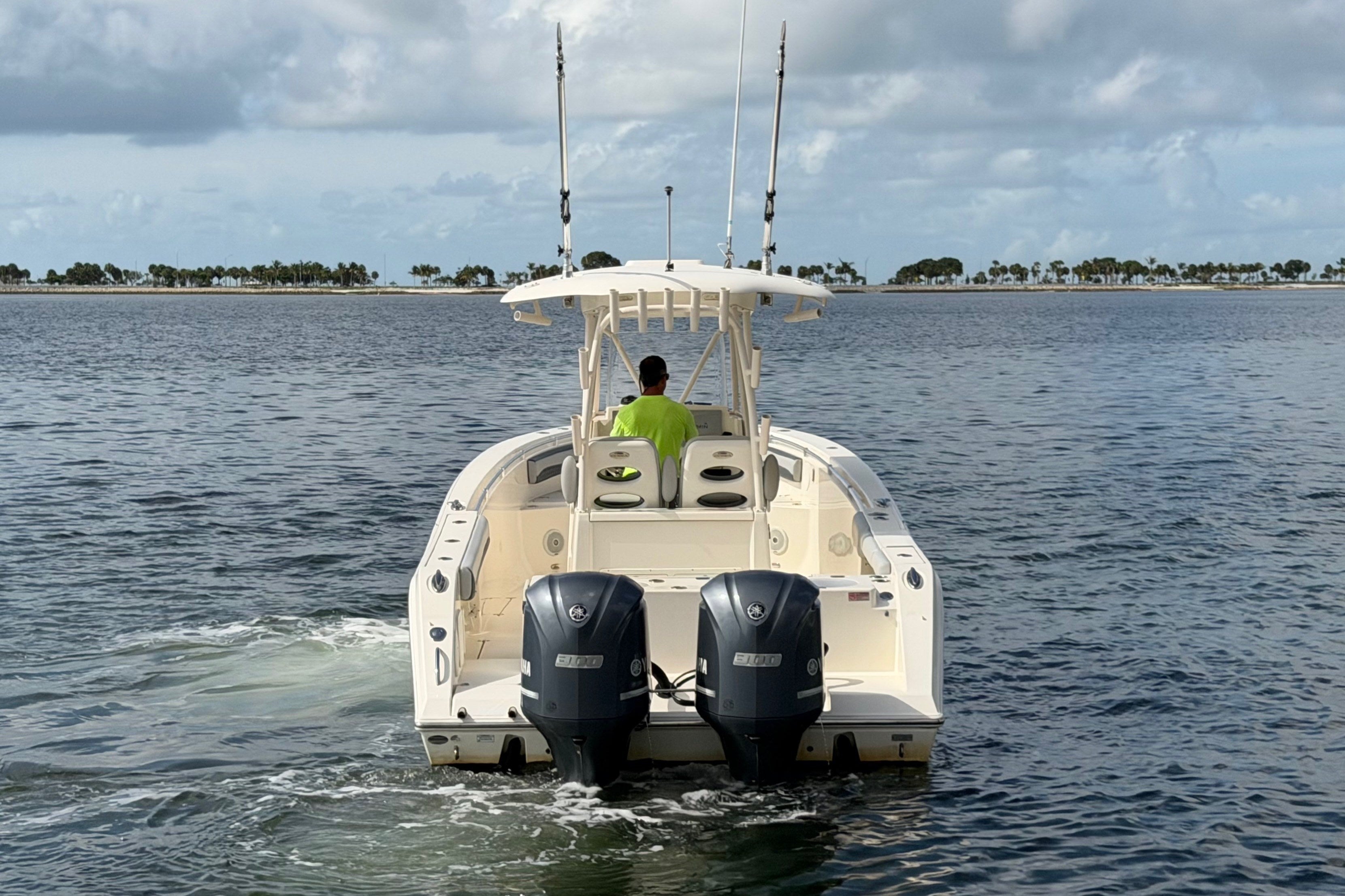 2018 Cobia 301 Center Console — Twin Yamaha F300s, Downtown Miami