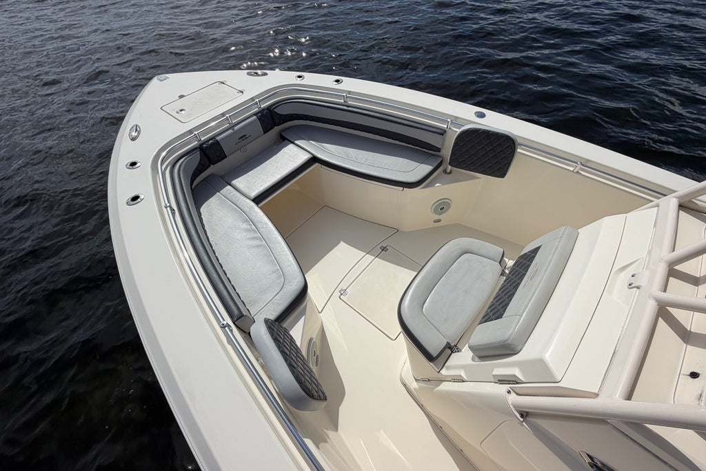 2018 Cobia 301 Center Console — Twin Yamaha F300s, Downtown Miami