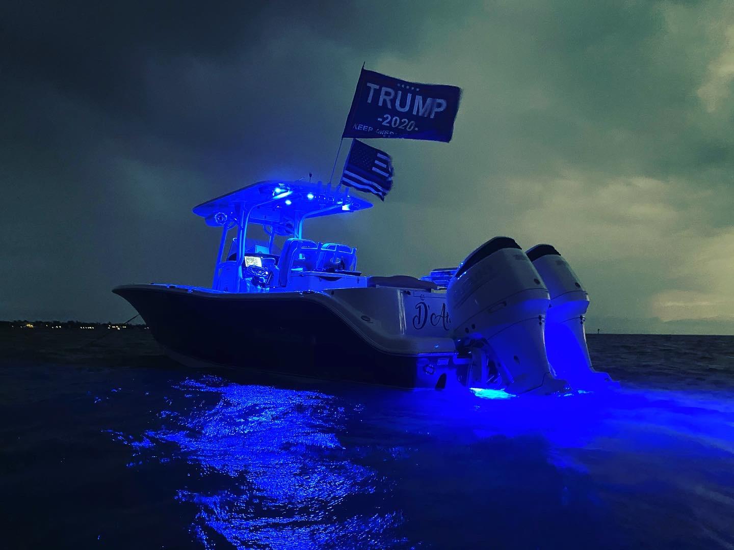 2018 NauticStar 28 XS Offshore — Twin Suzuki 300s, Miami
