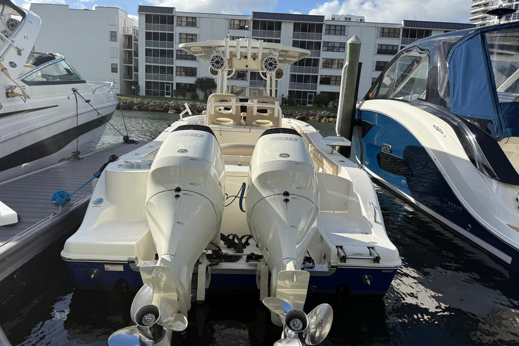 2018 NauticStar 28 XS Offshore — Twin Suzuki 300s, Miami