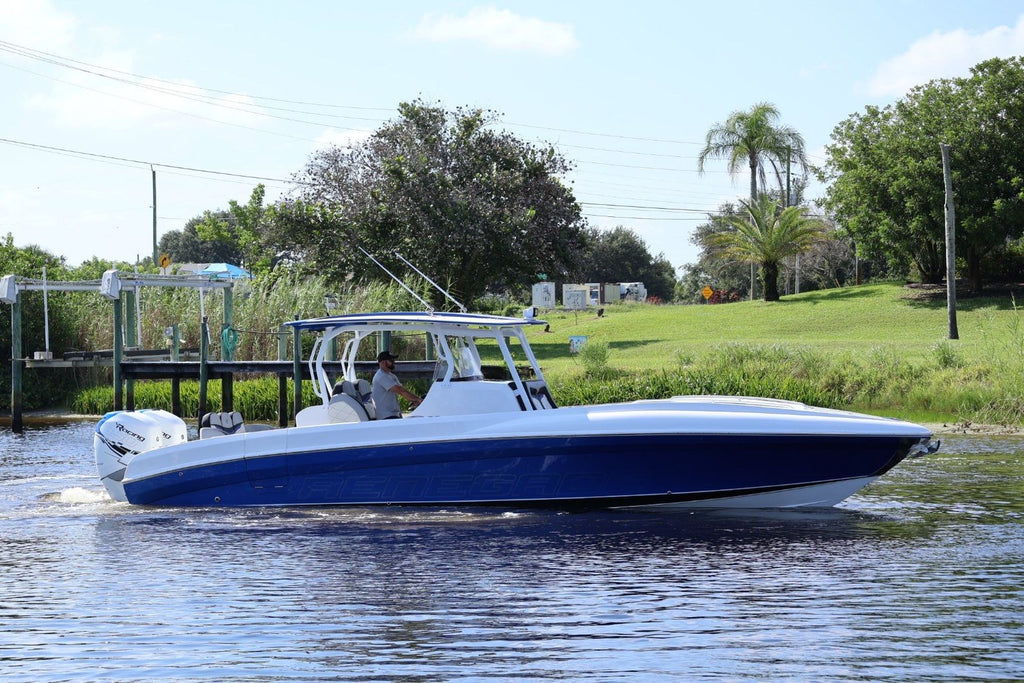 2018 Renegade 33 Open