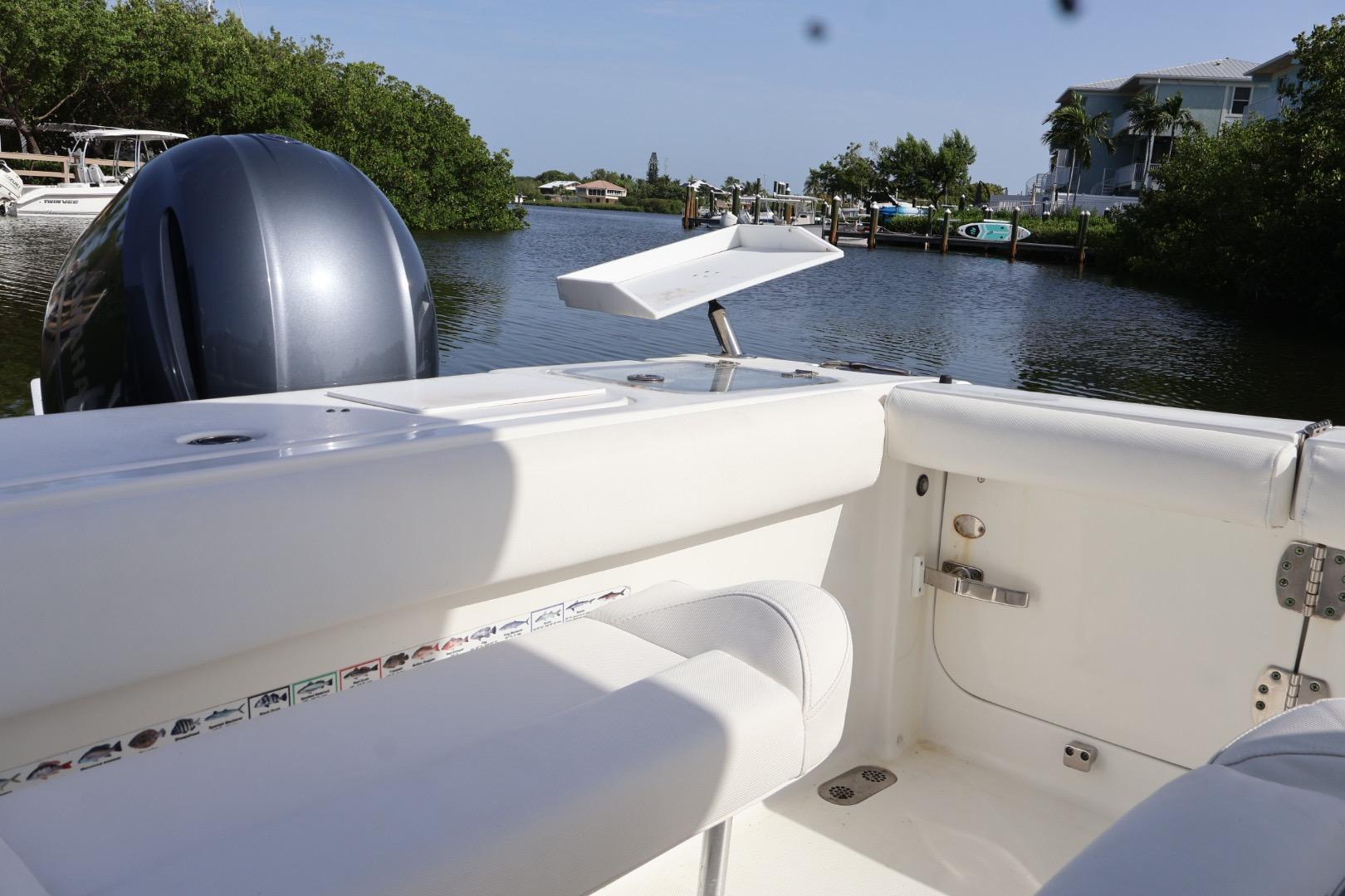 2018 Sea Hunt Gamefish 27CB — Twin Yamaha 200s, Islamorada