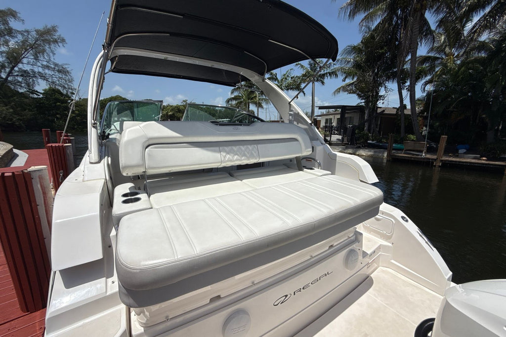 2019 Regal 33 XO
