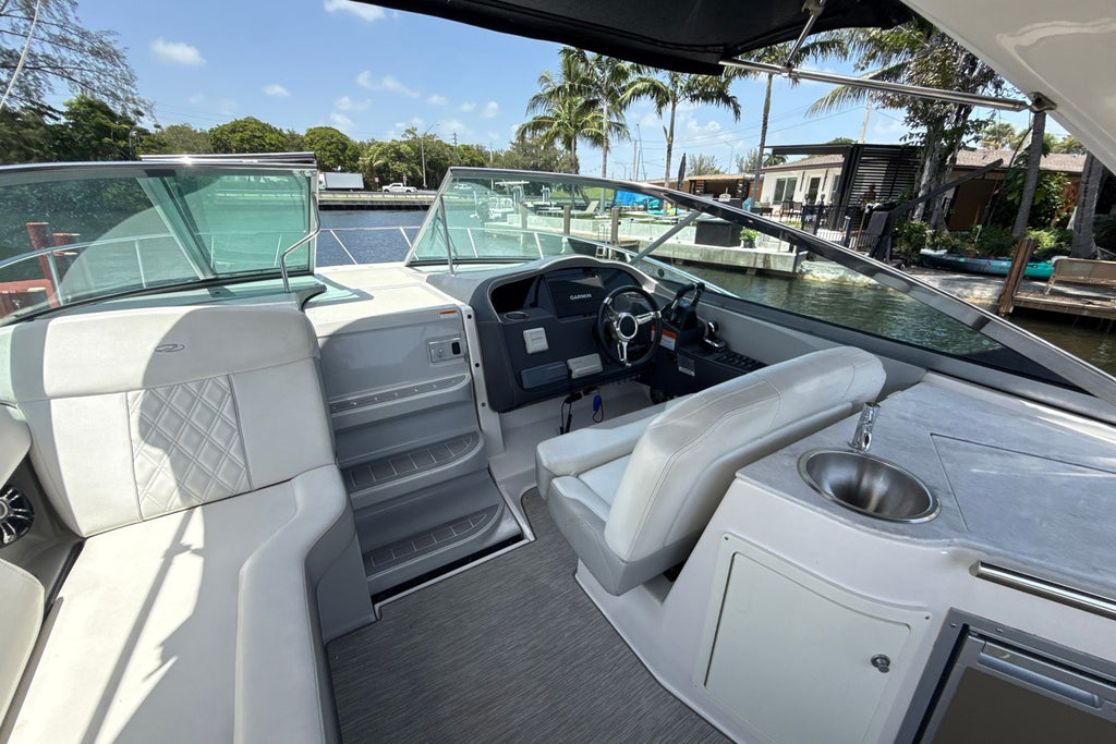 2019 Regal 33 XO