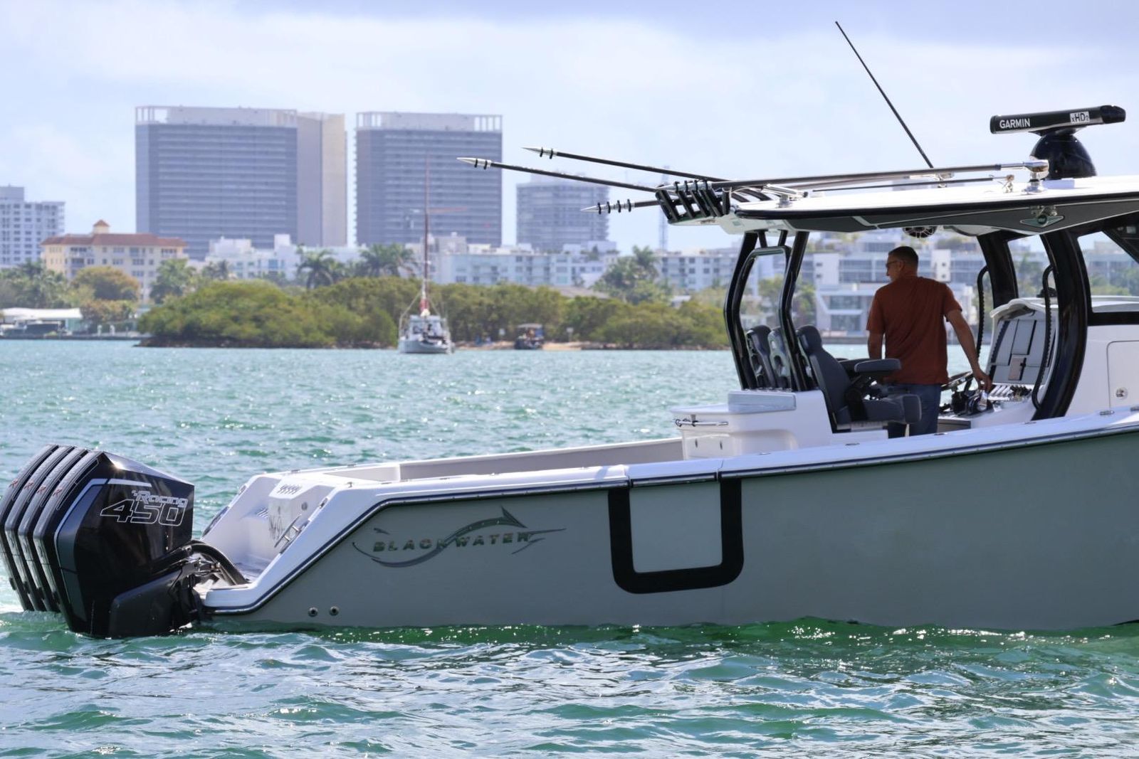 2020 Blackwater 41 Performance Fish — Quad Mercury 450R Outboards, North Miami