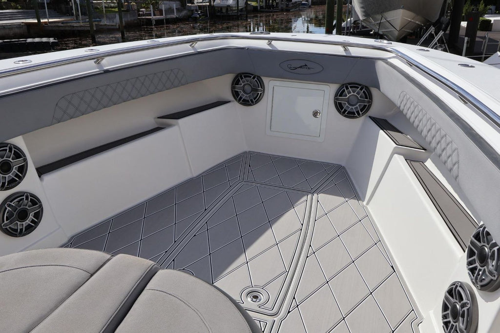 2020 Blackwater 41 Performance Fish — Quad Mercury 450R Outboards, North Miami