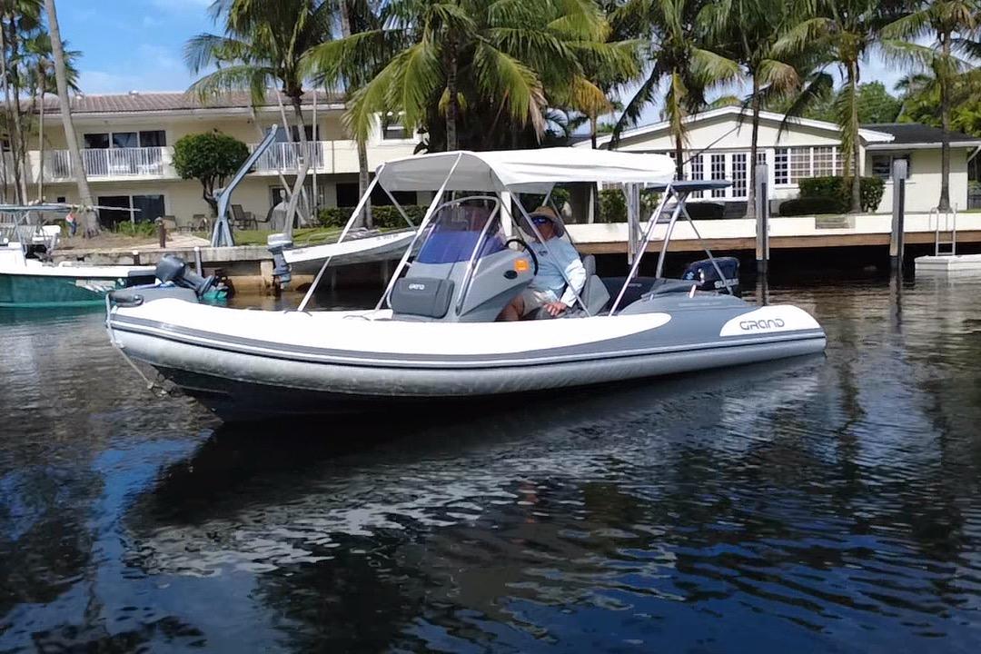 2020 Grand Inflatables G580