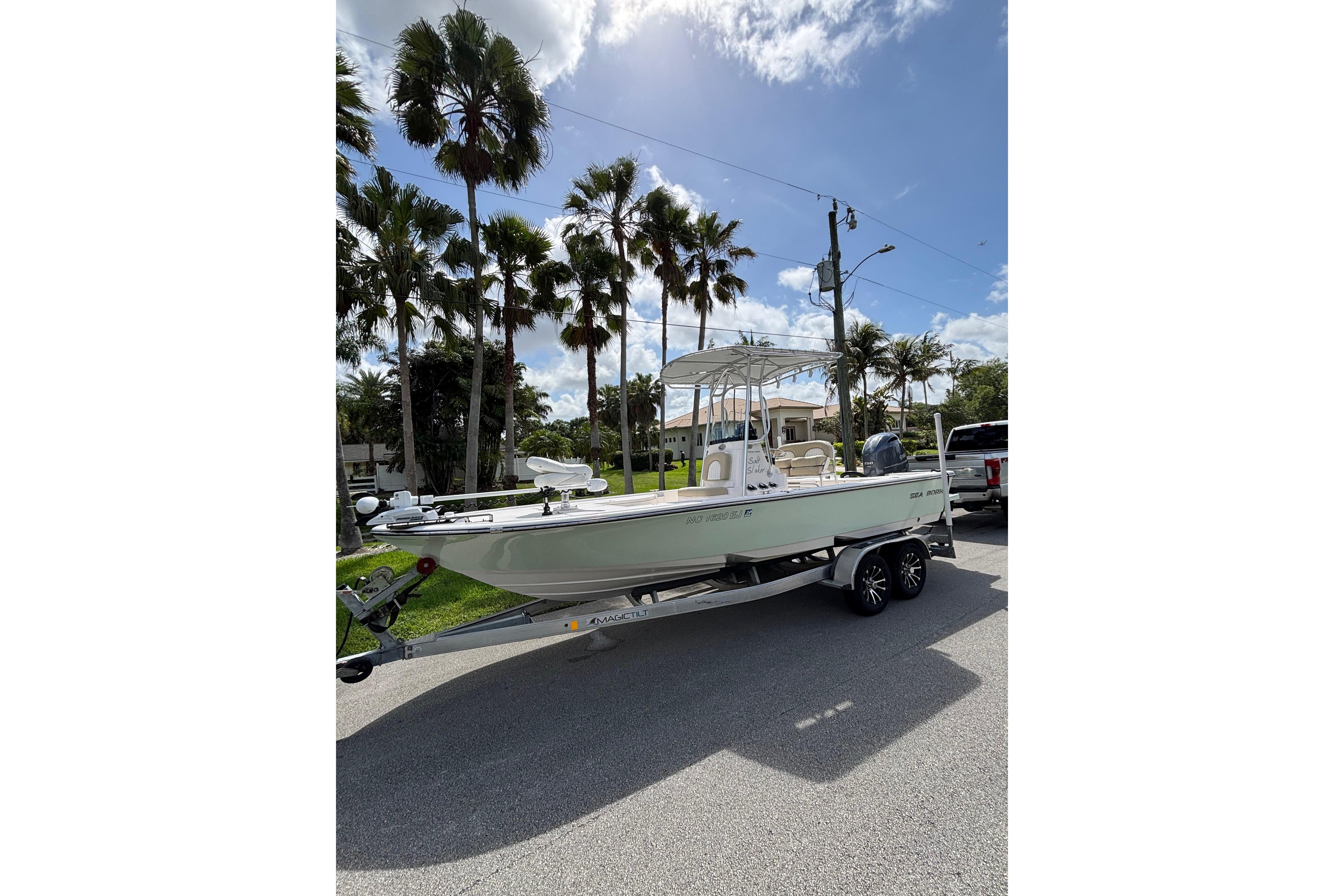 2019 Sea Born FX22 Bay