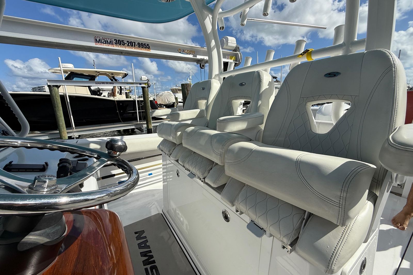 2020 Sportsman Open 352 Center Console — 900hp Triple Yamaha, Miami