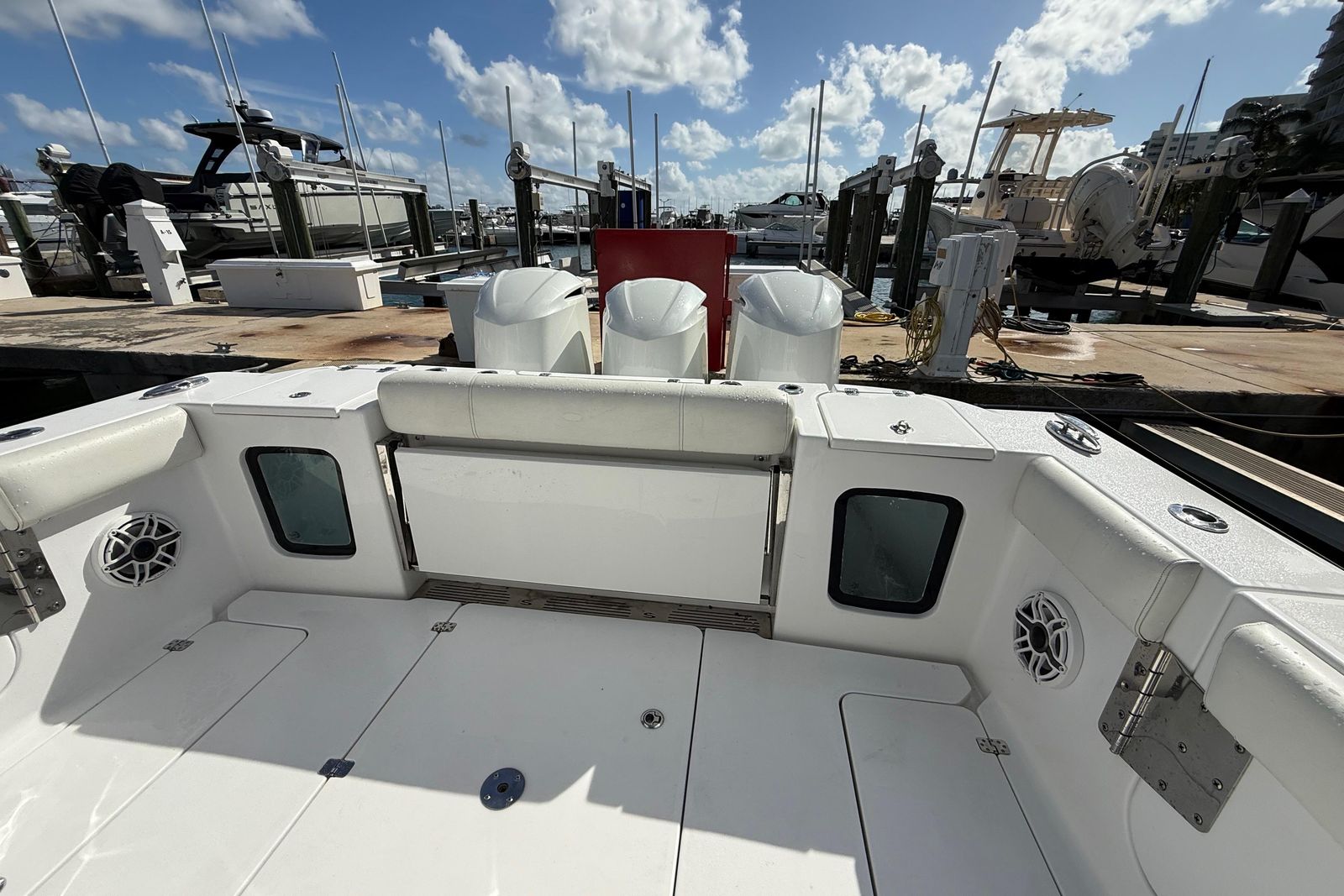 2020 Sportsman Open 352 Center Console — 900hp Triple Yamaha, Miami