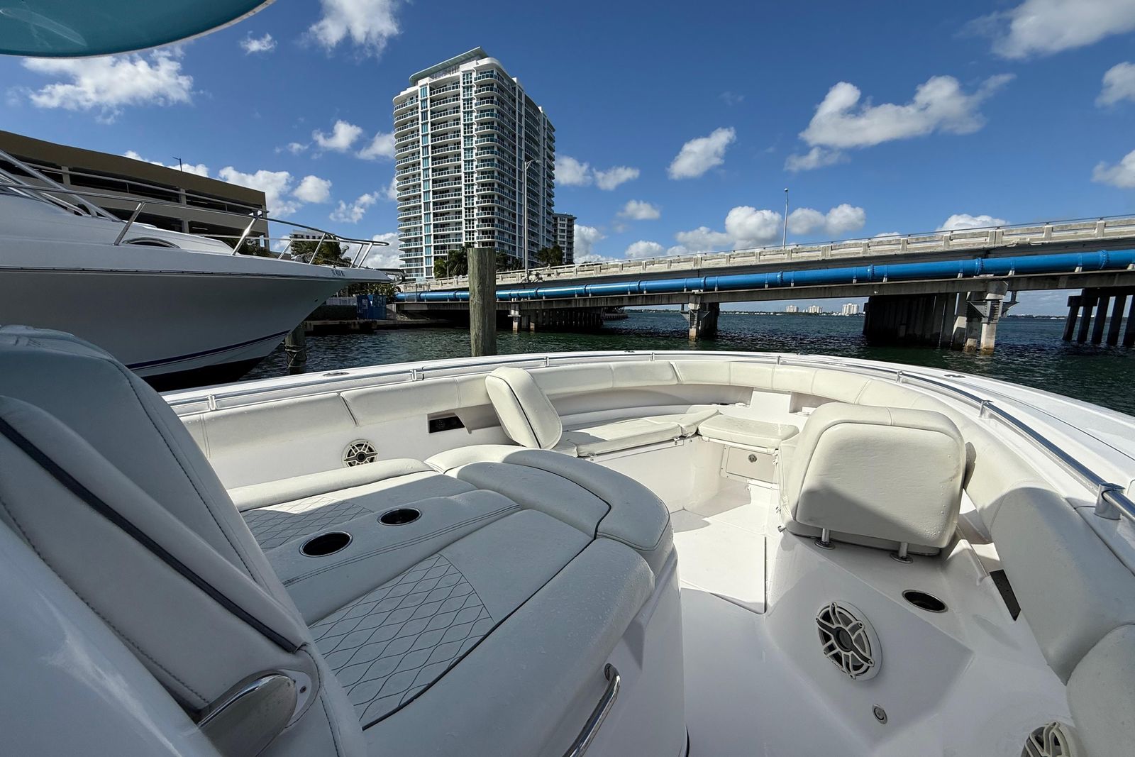 2020 Sportsman Open 352 Center Console — 900hp Triple Yamaha, Miami