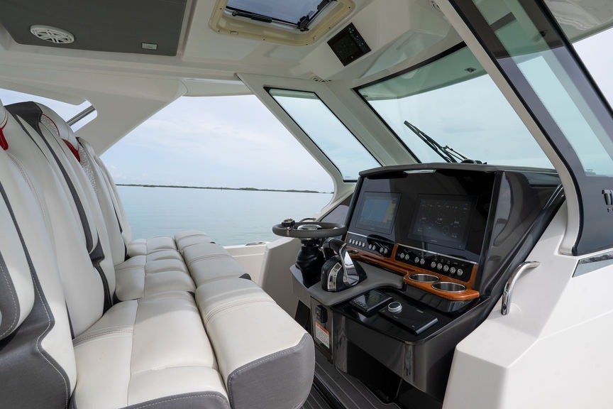 2020 Tiara Sport 34 LS — Twin 400HP Mercury Verado, Key Largo
