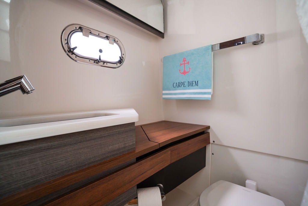 2020 Tiara Sport 34 LS — Twin 400HP Mercury Verado, Key Largo