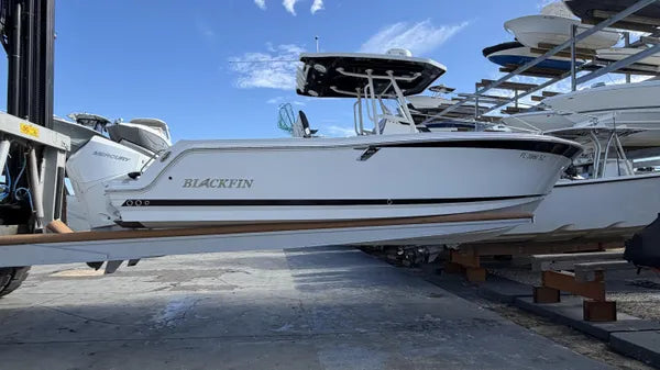 2021 Blackfin 252 CC — Twin Mercury 200 Verado, Key Biscayne