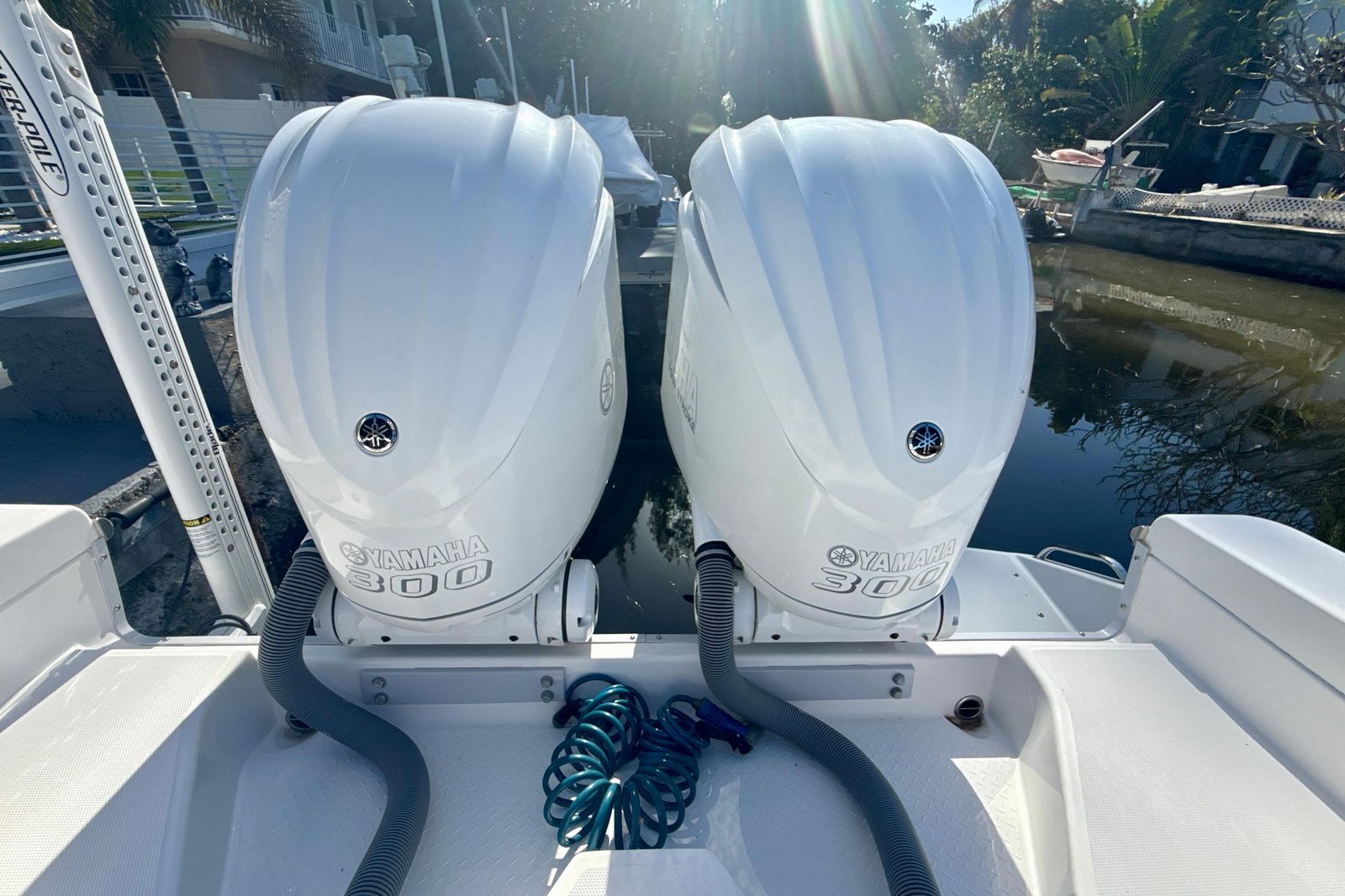 2021 Everglades 273 Center Console