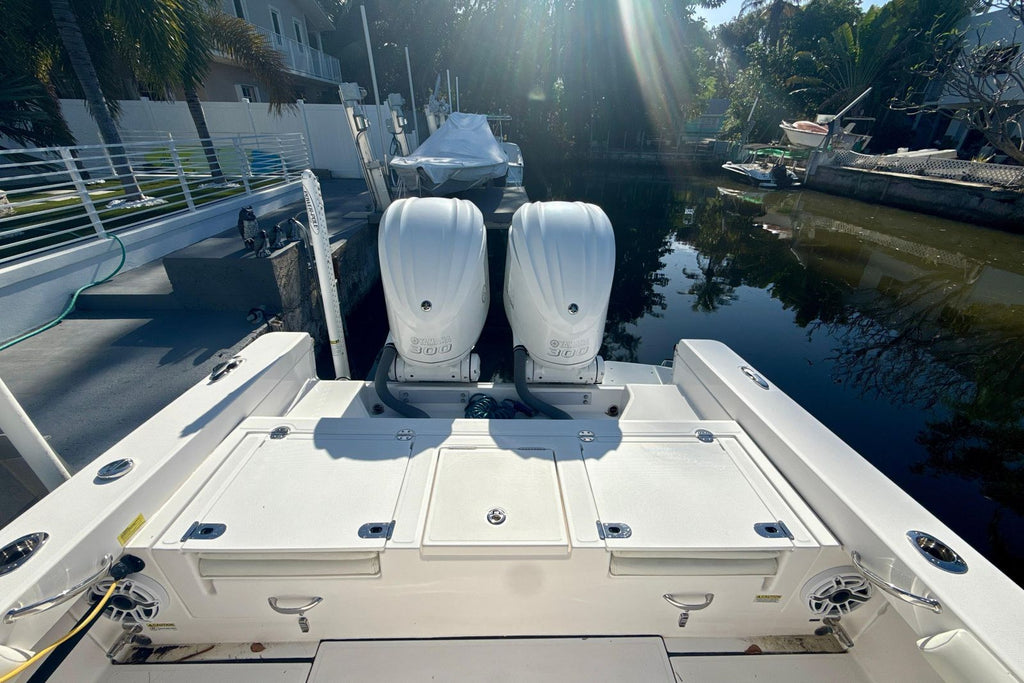 2021 Everglades 273 Center Console