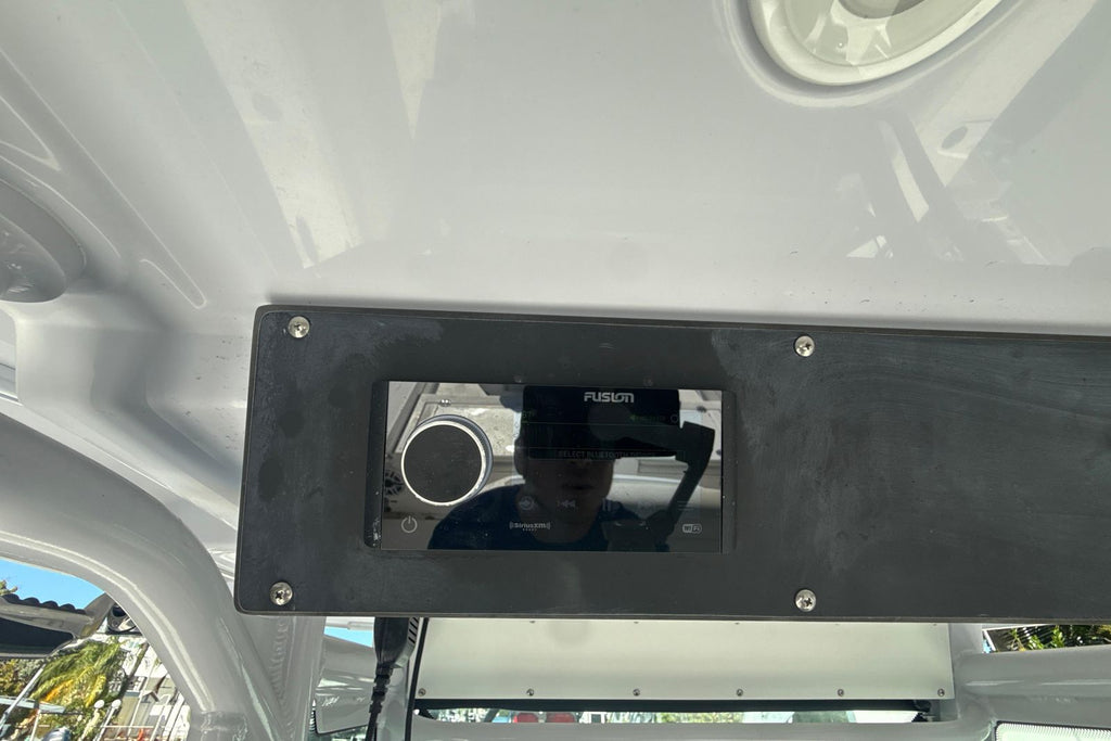 2021 Everglades 273 Center Console