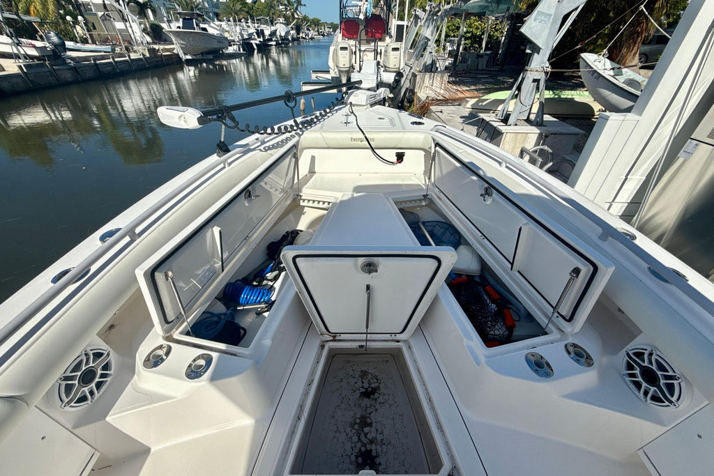 2021 Everglades 273 Center Console