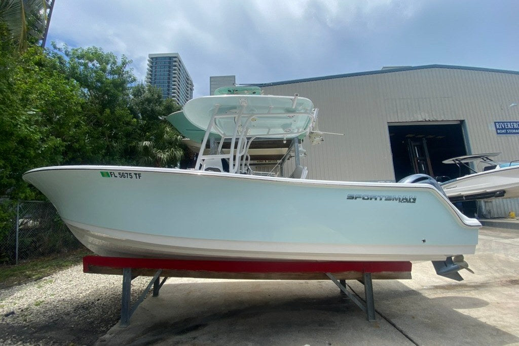 2022 Sportsman Open 232 Center Console
