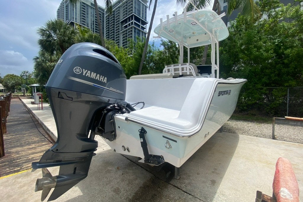 2022 Sportsman Open 232 Center Console
