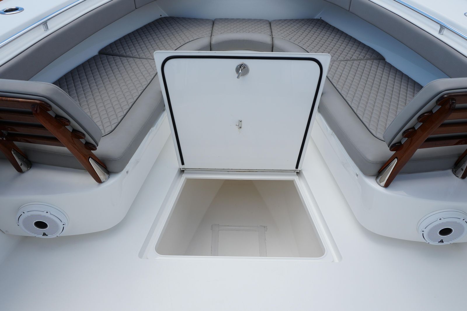 2022 Valhalla V-41 — Quad Mercury 400 Outboards, Miami Beach