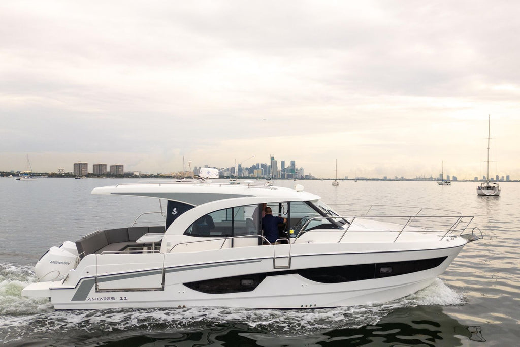 2023 Beneteau Antares 11 — Twin 300HP Mercury Verado Outboards, Miami