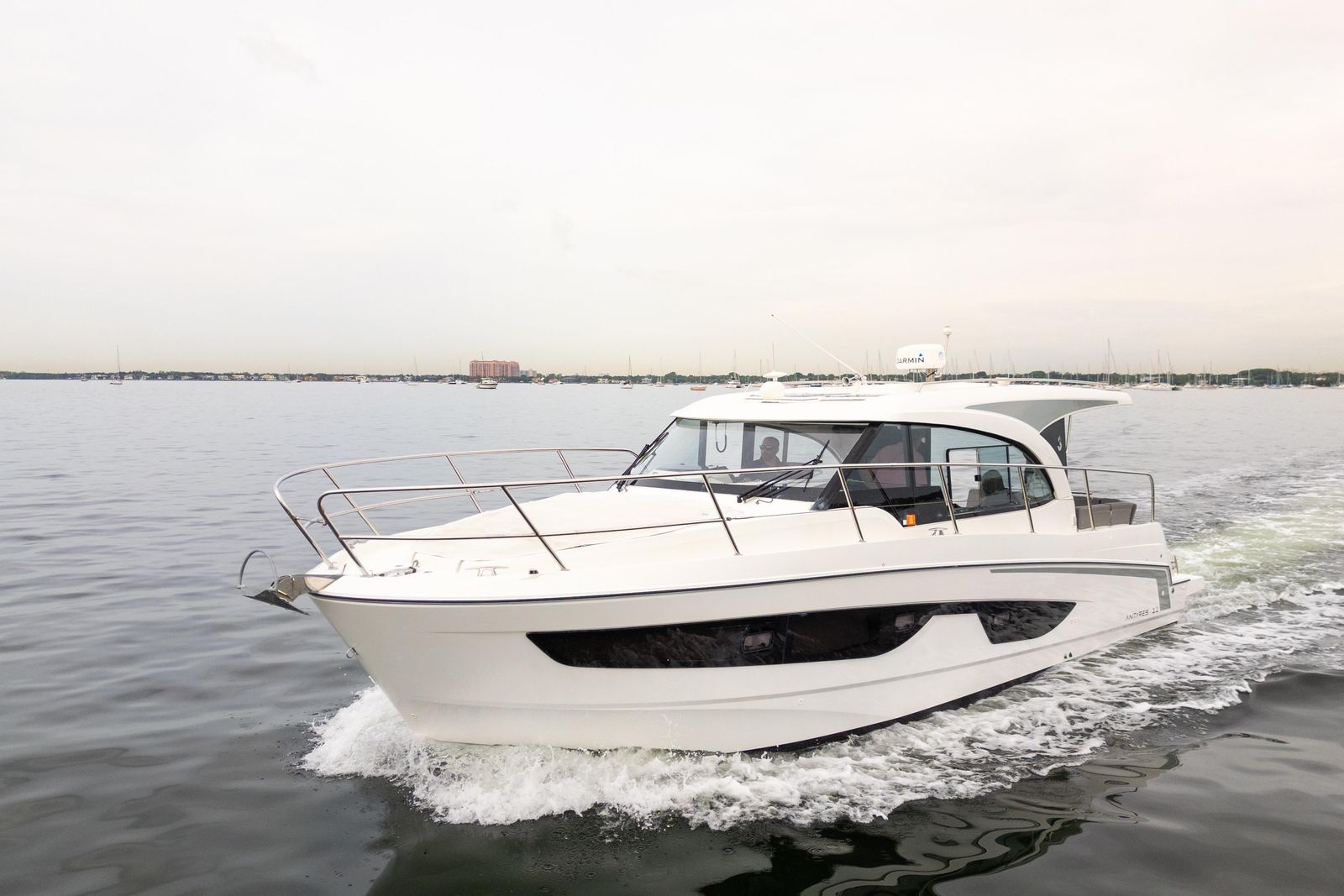 2023 Beneteau Antares 11 — Twin 300HP Mercury Verado Outboards, Miami