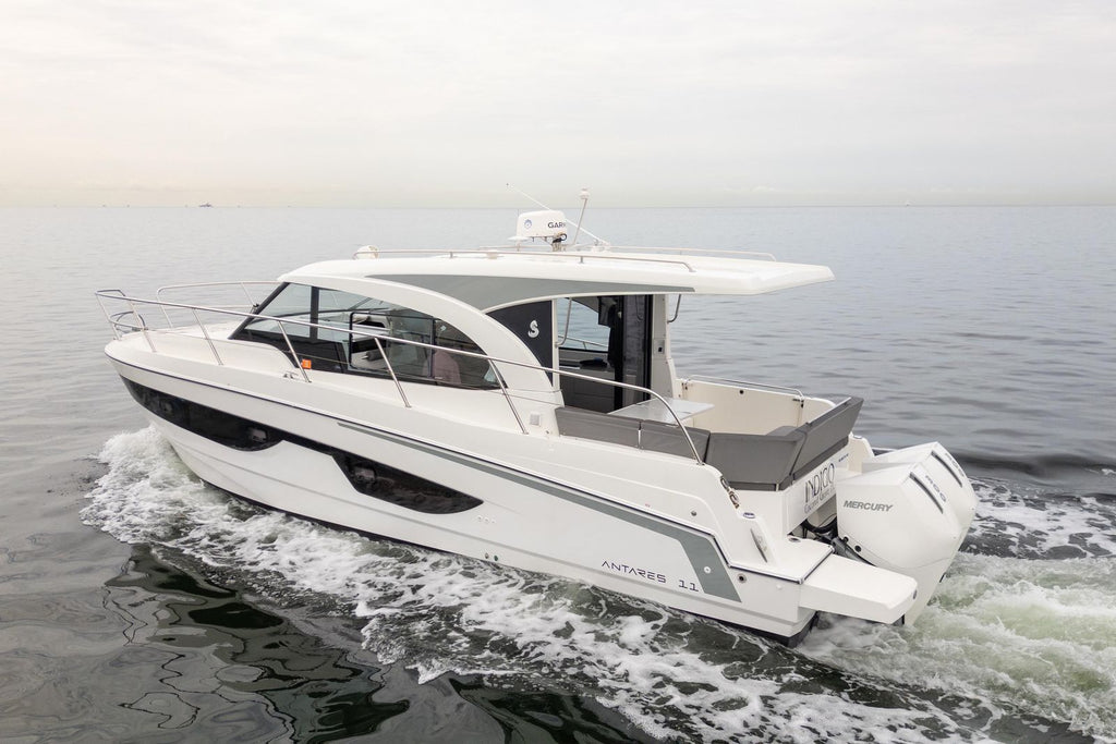 2023 Beneteau Antares 11 — Twin 300HP Mercury Verado Outboards, Miami