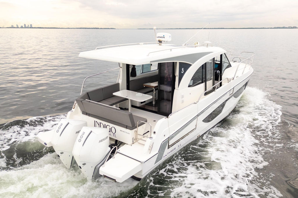 2023 Beneteau Antares 11 — Twin 300HP Mercury Verado Outboards, Miami