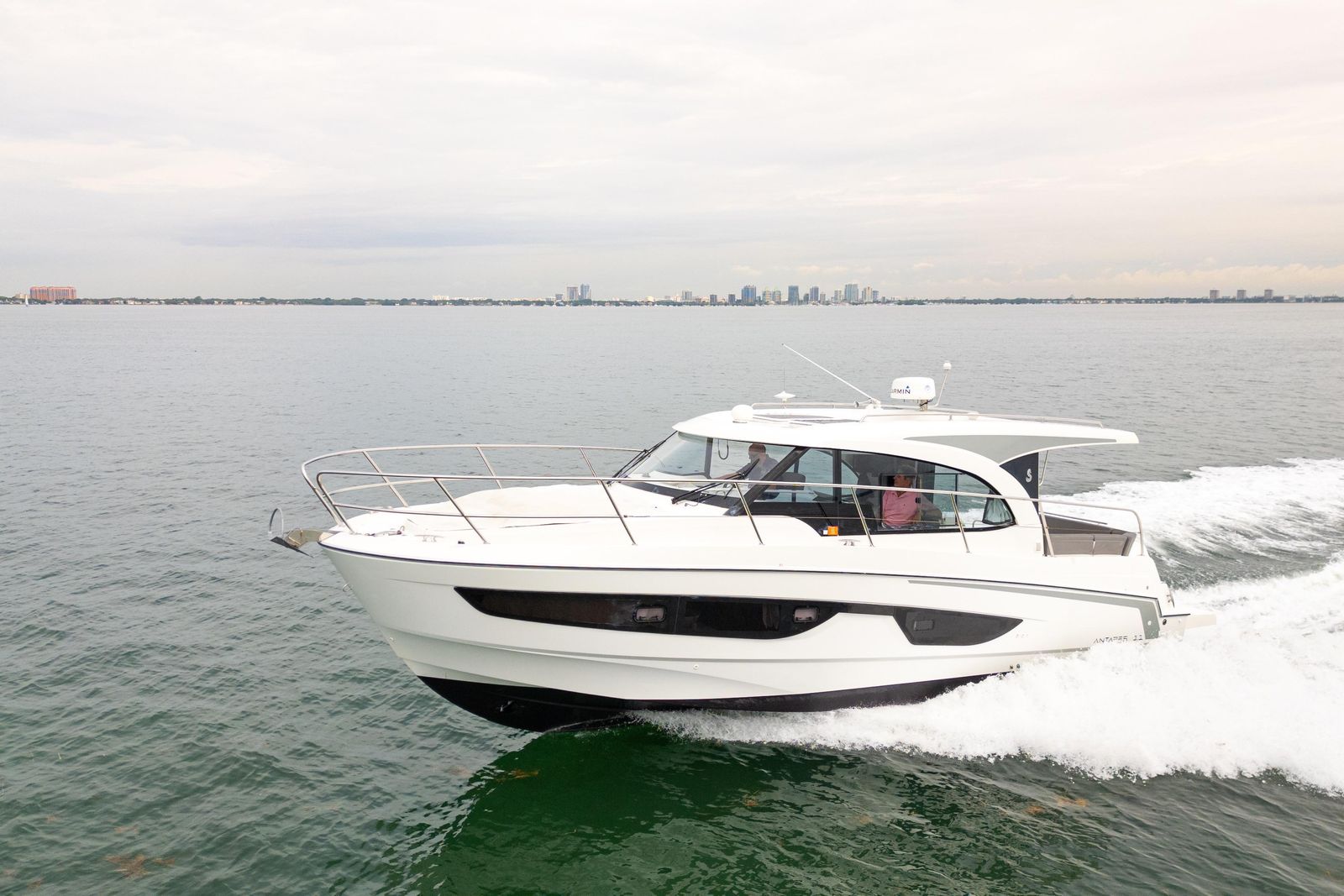2023 Beneteau Antares 11 — Twin 300HP Mercury Verado Outboards, Miami