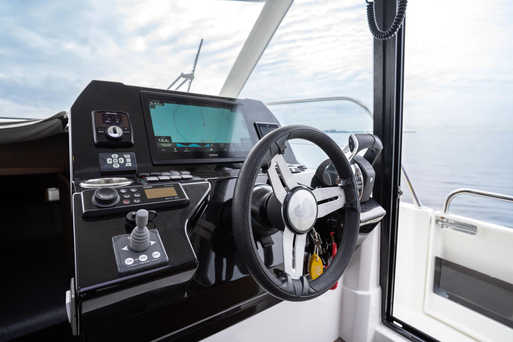 2023 Beneteau Antares 11 — Twin 300HP Mercury Verado Outboards, Miami