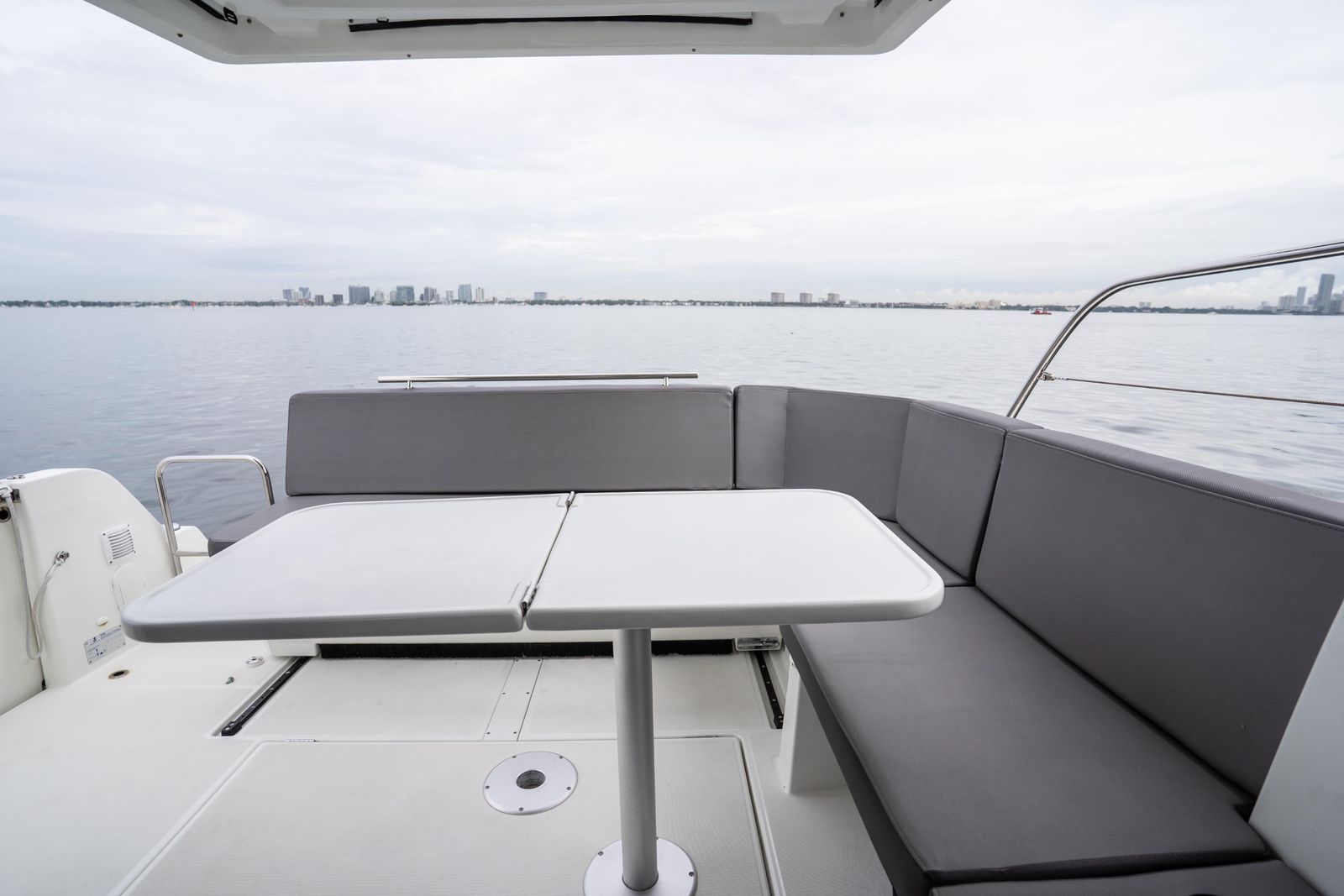 2023 Beneteau Antares 11 — Twin 300HP Mercury Verado Outboards, Miami