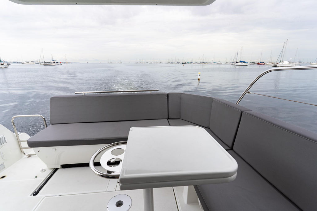 2023 Beneteau Antares 11 — Twin 300HP Mercury Verado Outboards, Miami