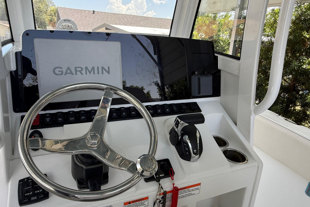 2023 Sea Hunt Ultra 239SE — Yamaha 300, Tampa