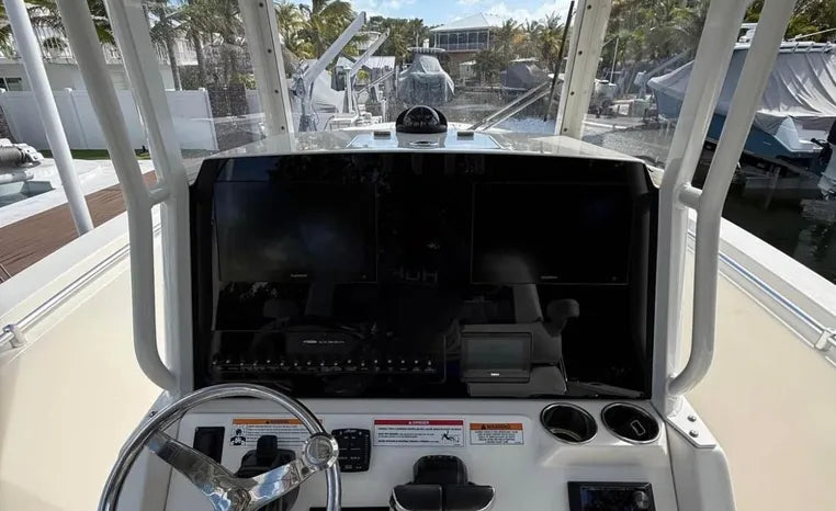 2024 Cobia 280 Center Console