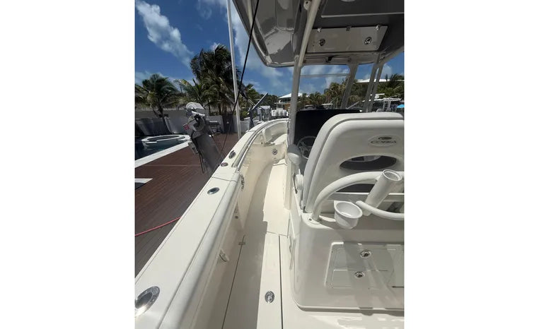 2024 Cobia 280 Center Console