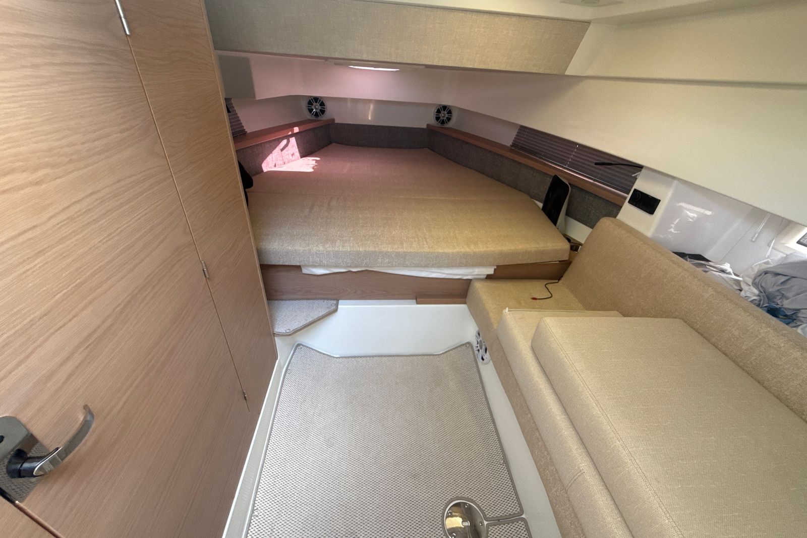 2024 Quarken 35 Cabin Tourer — Twin Yamaha 350s, North Miami Beach