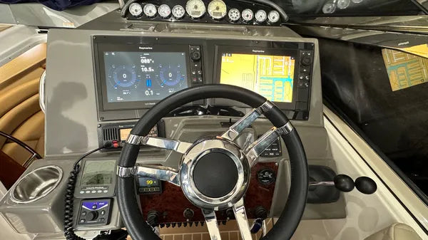 2007 Regal Commodore 4460 — Twin Volvo D6 IPS Diesels, Miami